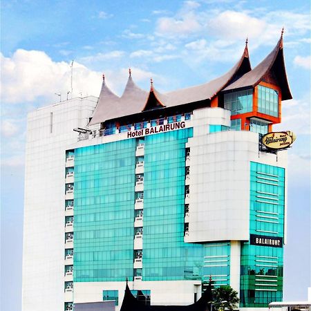 Balairung Hotel Jakarta Exterior foto